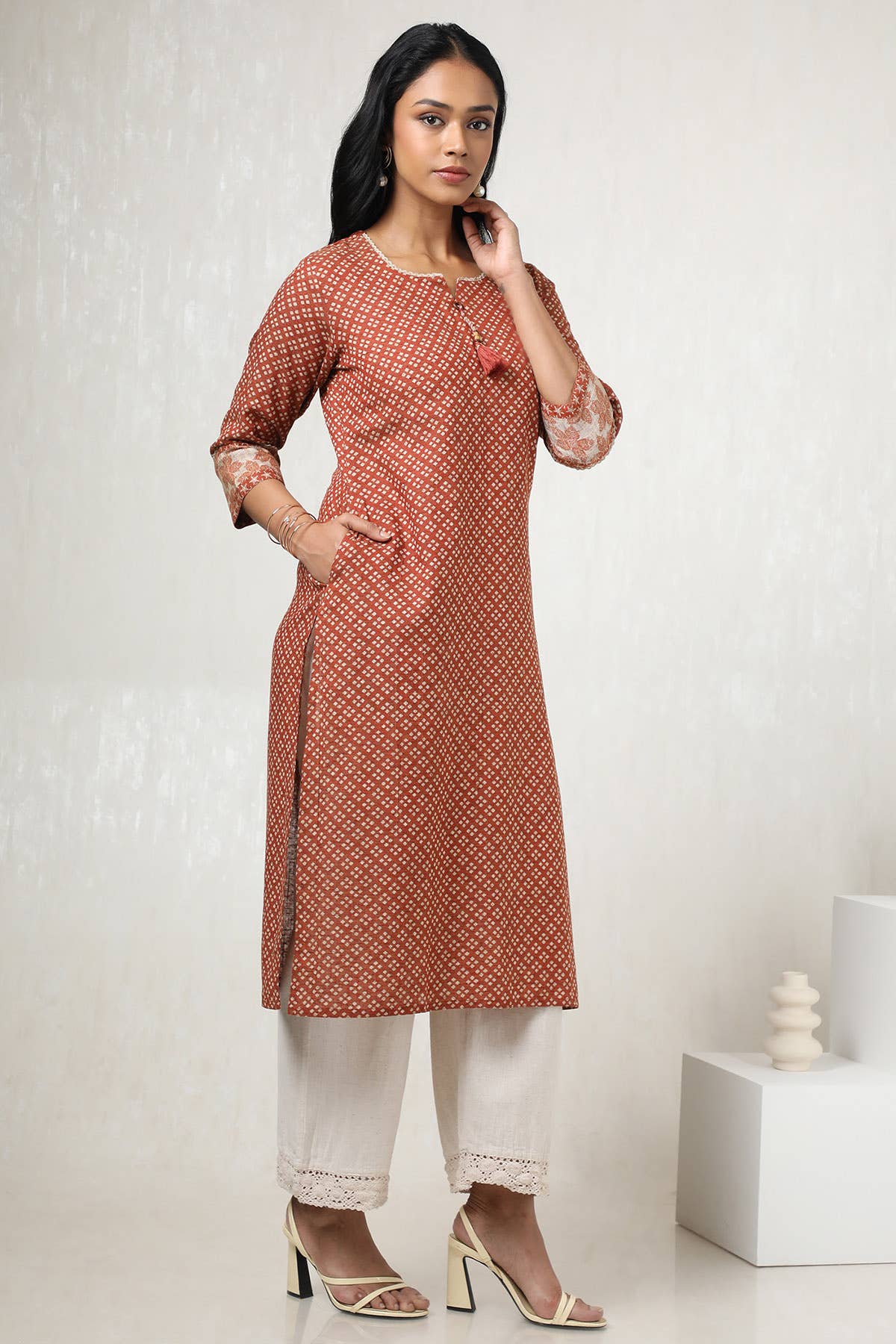 Rust Cotton Geometric Print Kurta With Tassels - Image 4