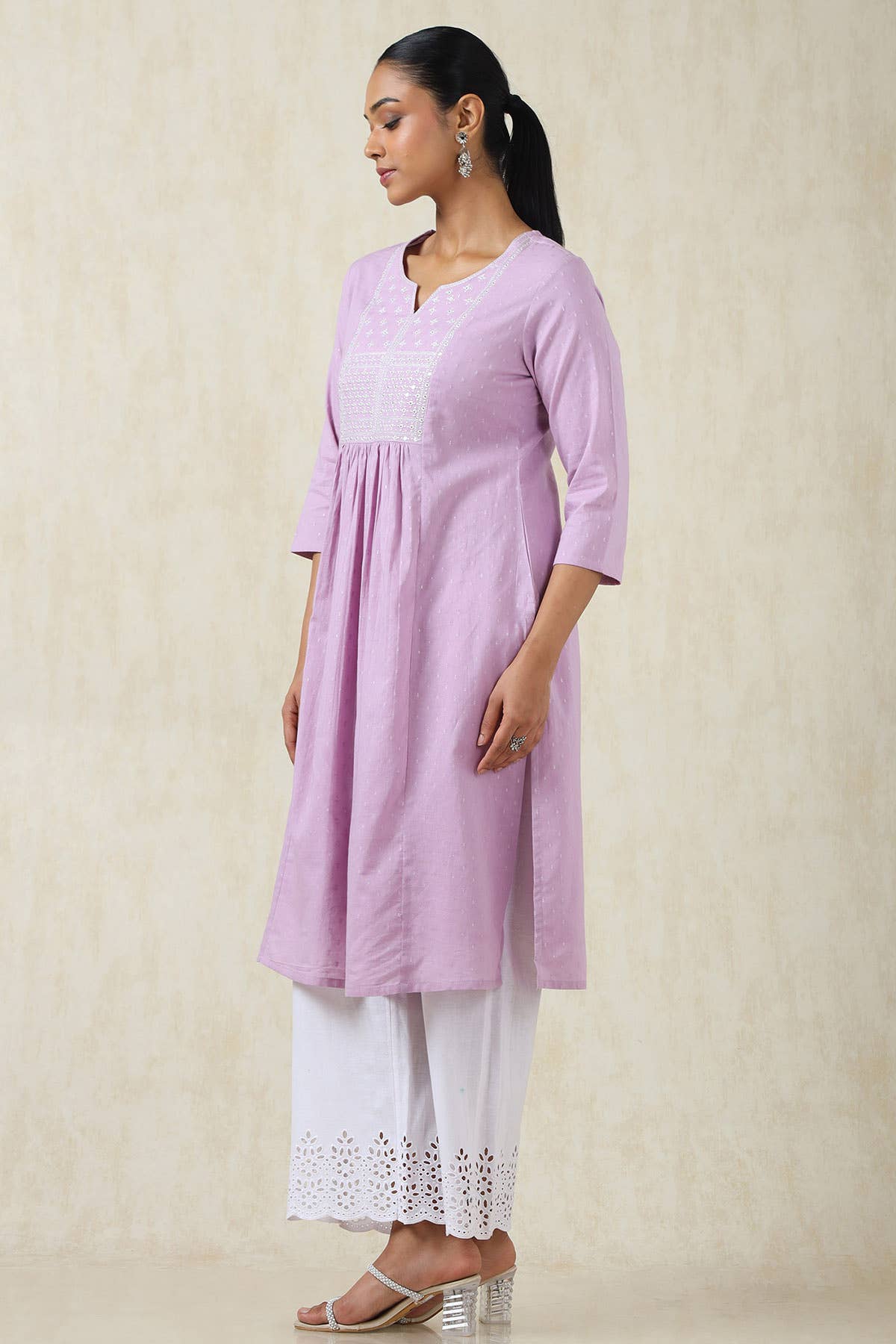 Purple Cotton Dobby Solid Kurta With Sequins - Image 4