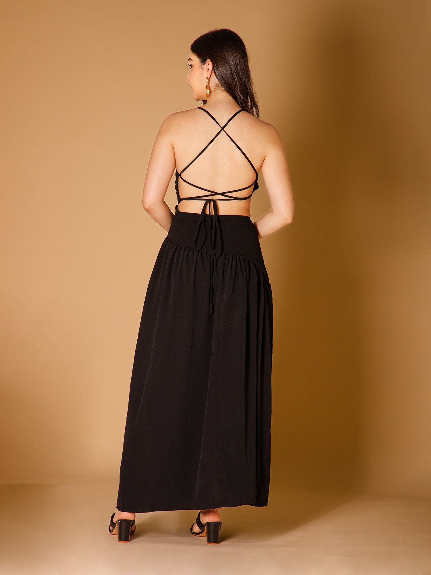 Black Solid Shoulder Straps Flared Sexy Maxi Dress - Image 3